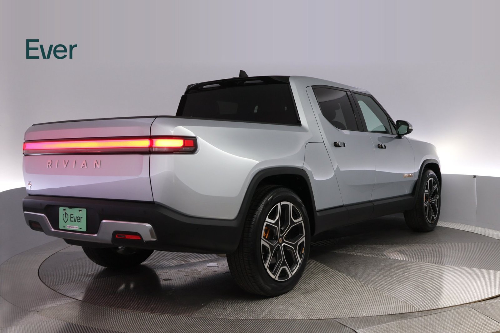 Used 2023 Rivian R1T Adventure Quad AWD/4WD image 3