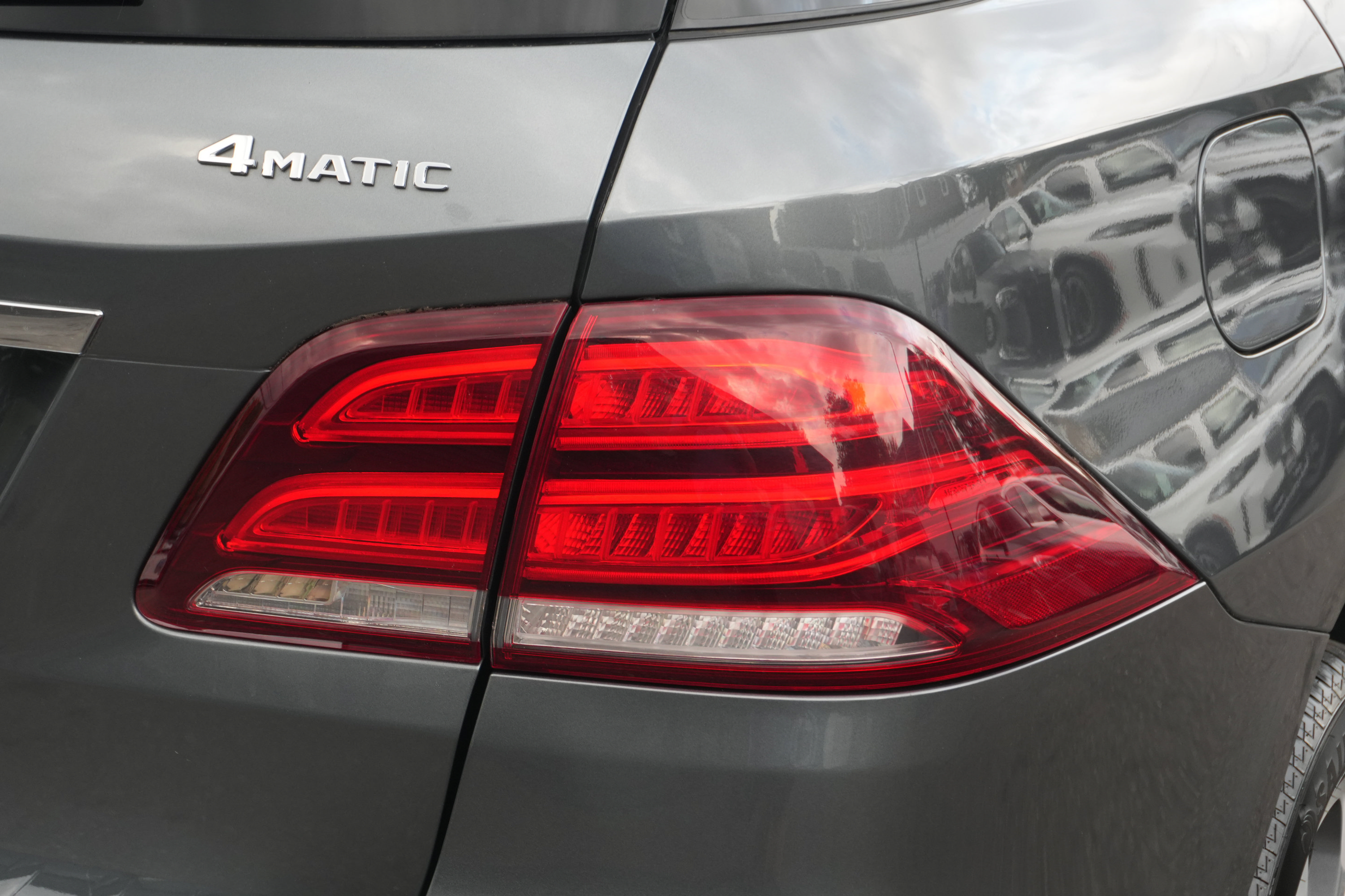 Used 2019 Mercedes-Benz GLE 400 4MATIC w/ Premium 1 Package image 12