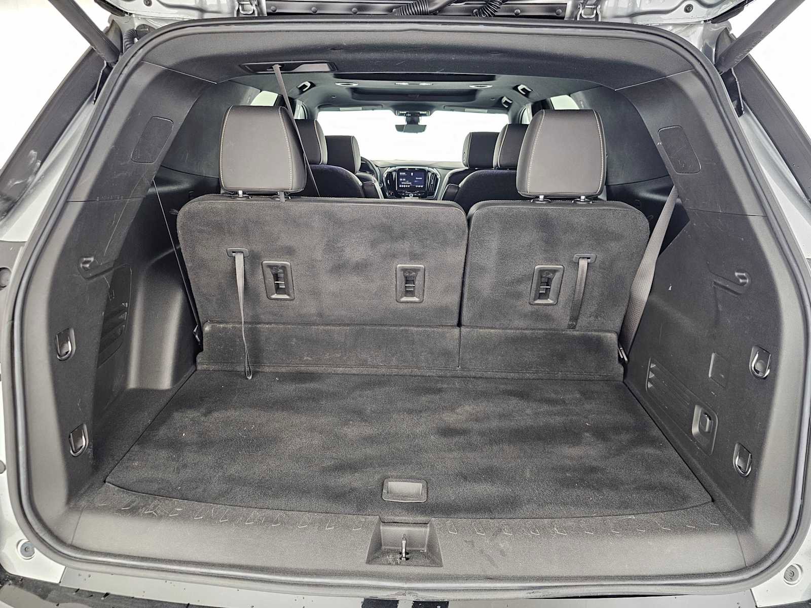 Used 2023 Chevrolet Traverse Premier w/ Redline Edition image 15