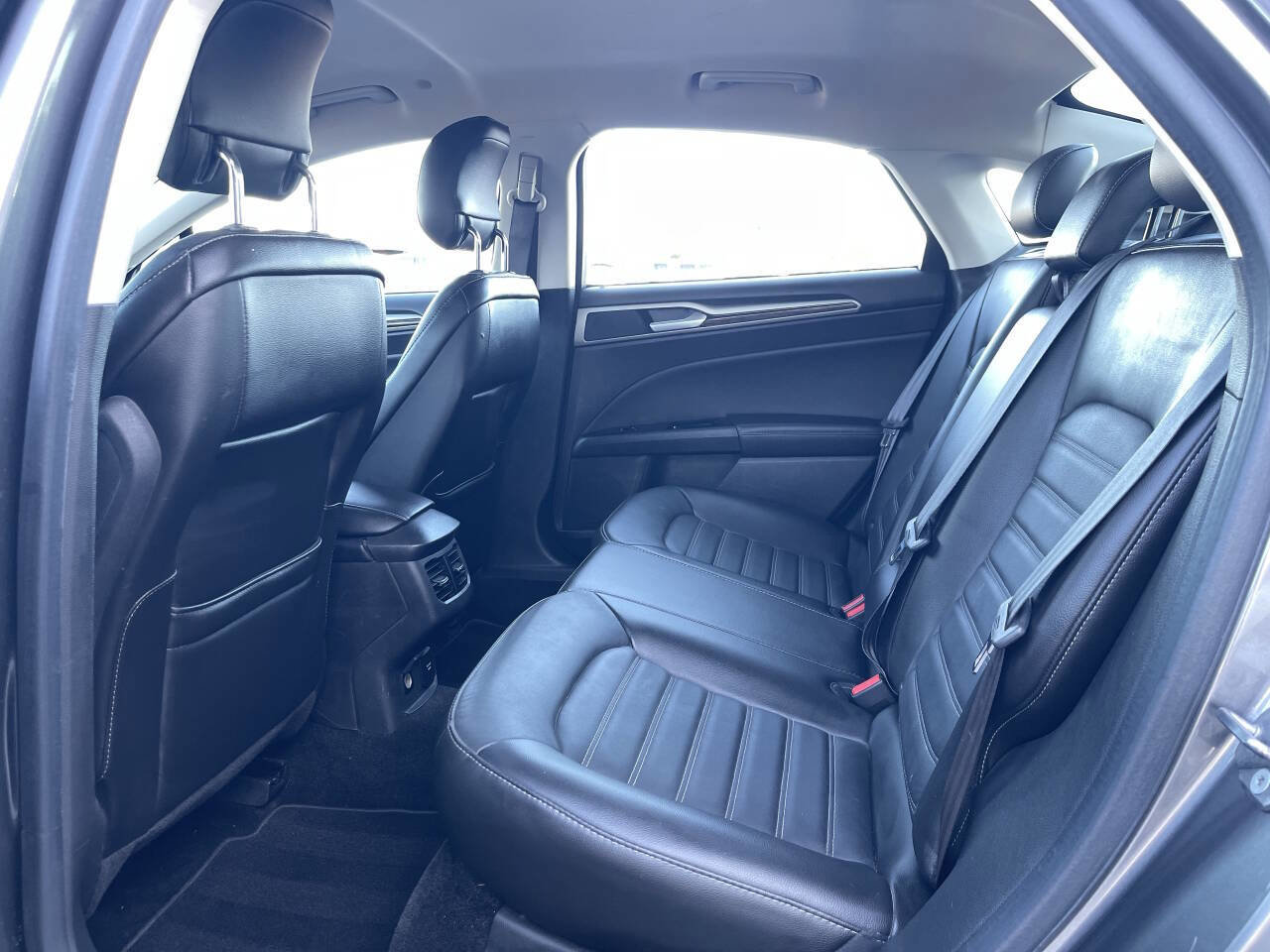 Used 2013 Ford Fusion SE image 10