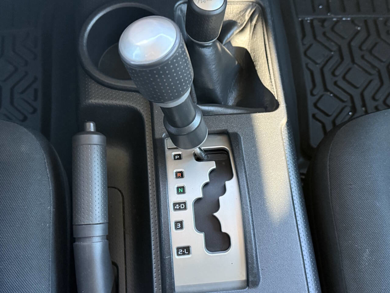 Used 2007 Toyota FJ Cruiser 4WD image 37