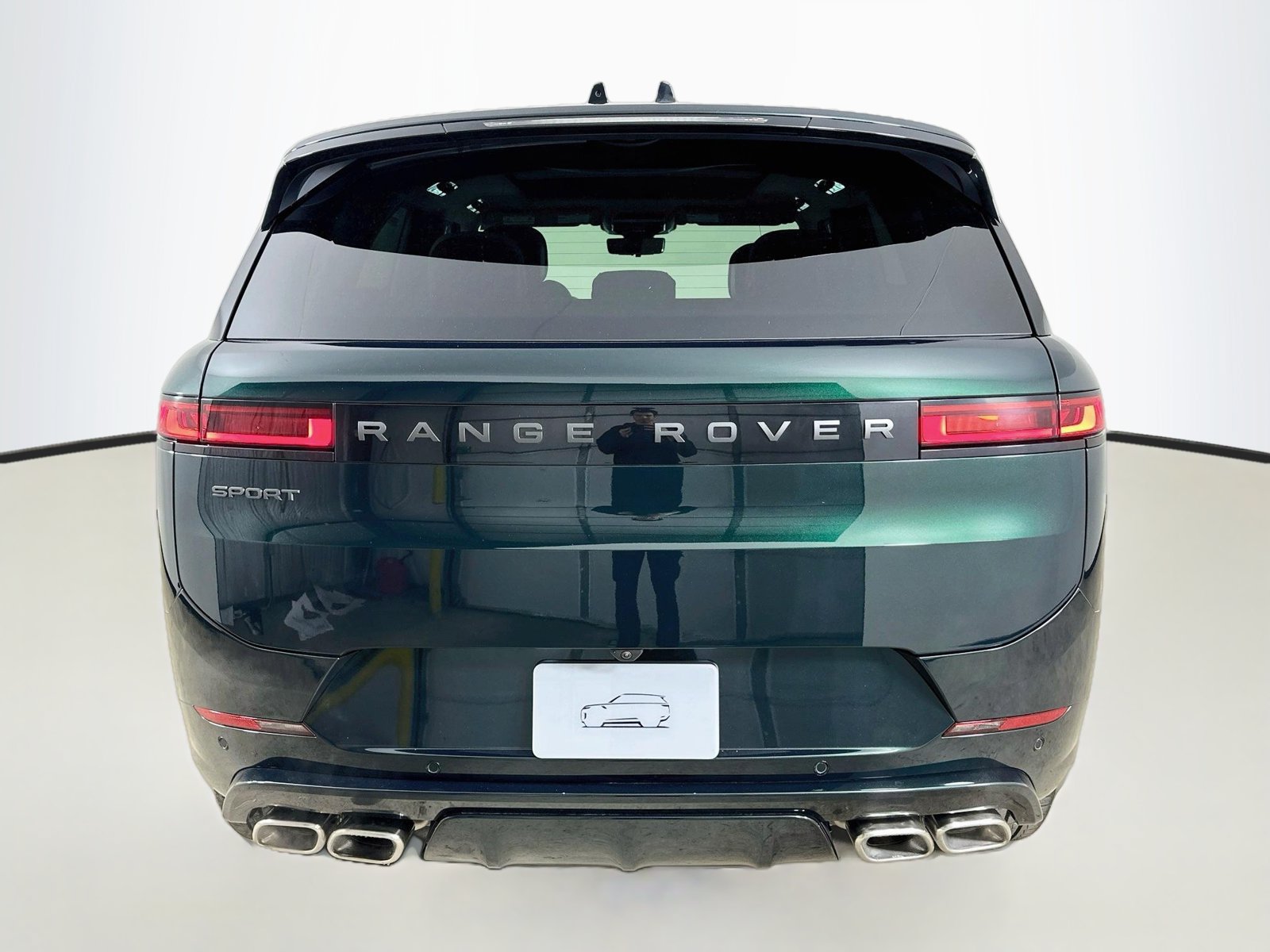 New 2027 Land Rover Range Rover Sport Dynamic SE AWD/4WD image 6