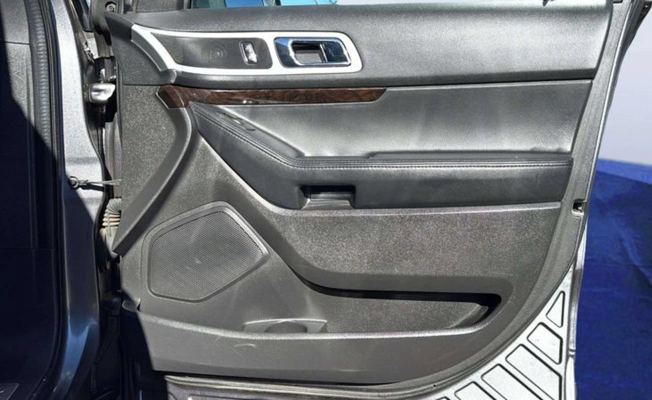 Used 2013 Ford Explorer Limited AWD/4WD image 18