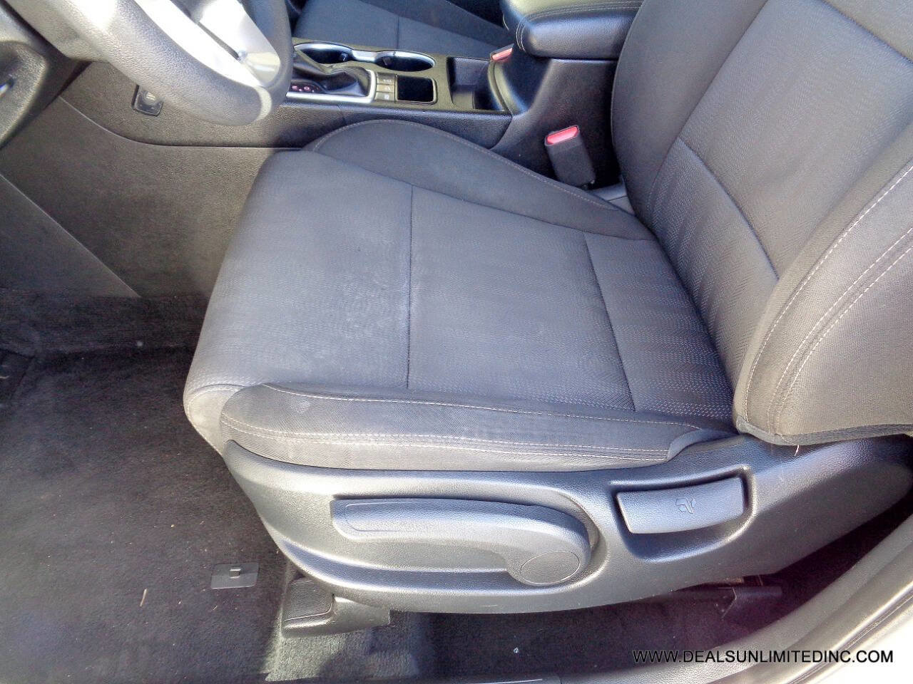 Used 2022 Kia Sportage LX image 8