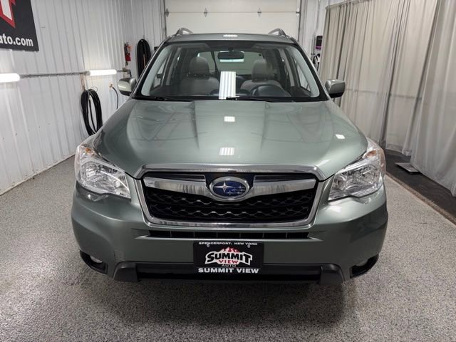 Used 2016 Subaru Forester 2.5i Limited AWD/4WD image 2