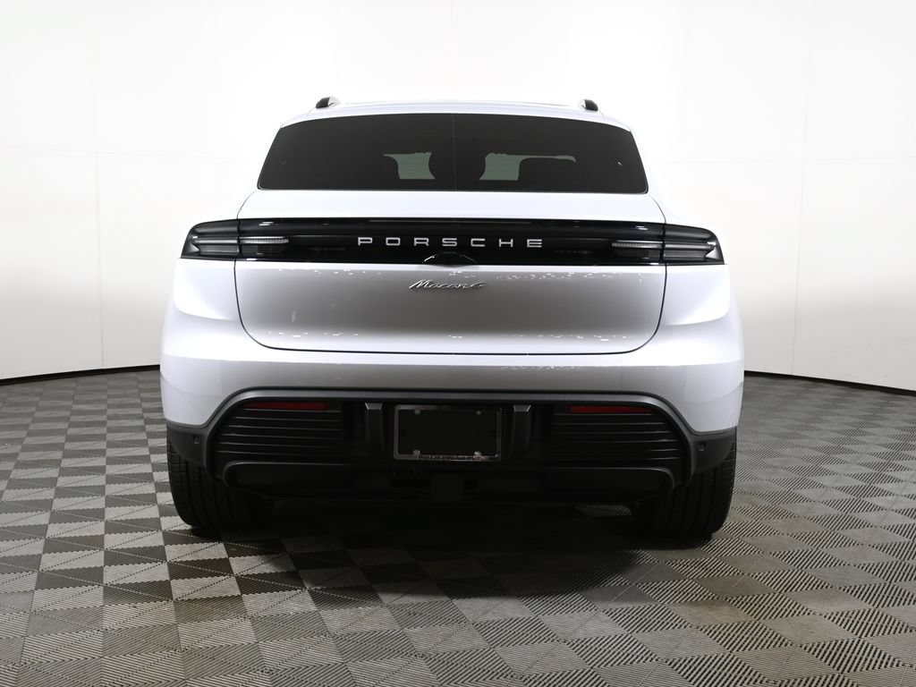 New 2026 Porsche Macan 4 Electric AWD/4WD image 6