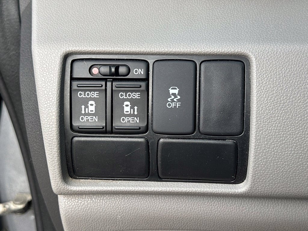 Used 2016 Honda Odyssey SE image 19