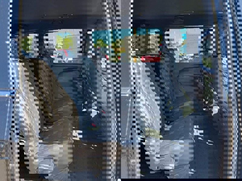 New 2026 Chrysler Voyager LX image 5