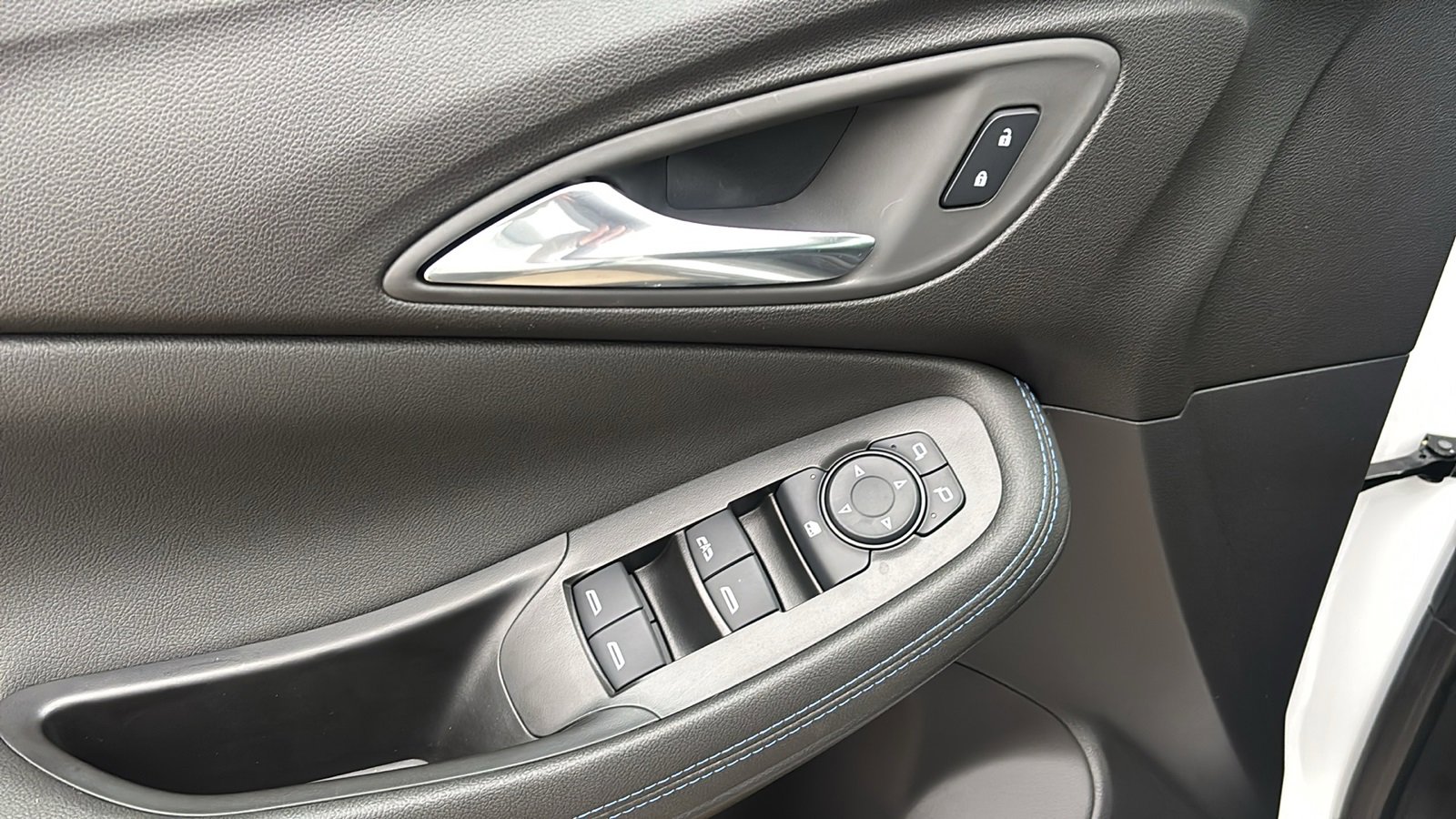 New 2026 Buick Encore GX Sport Touring w/ Comfort Package image 25