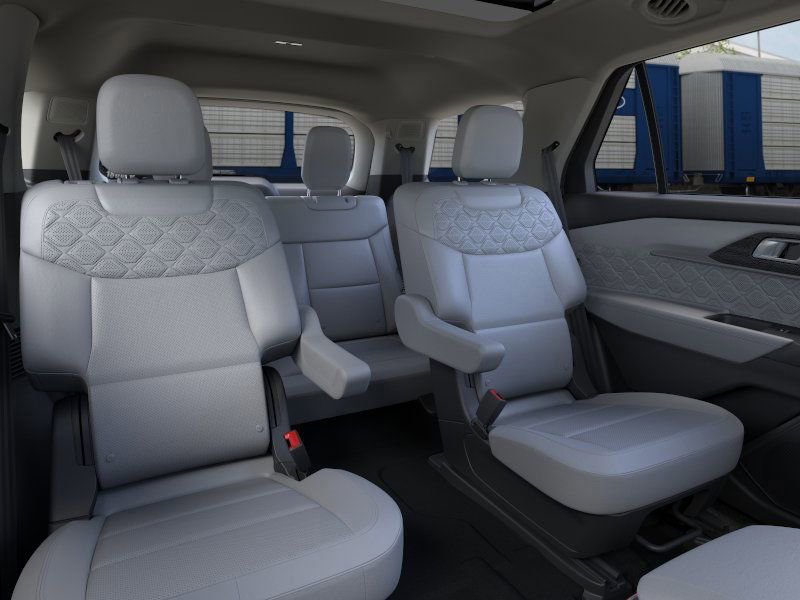 New 2026 Ford Explorer Platinum image 41