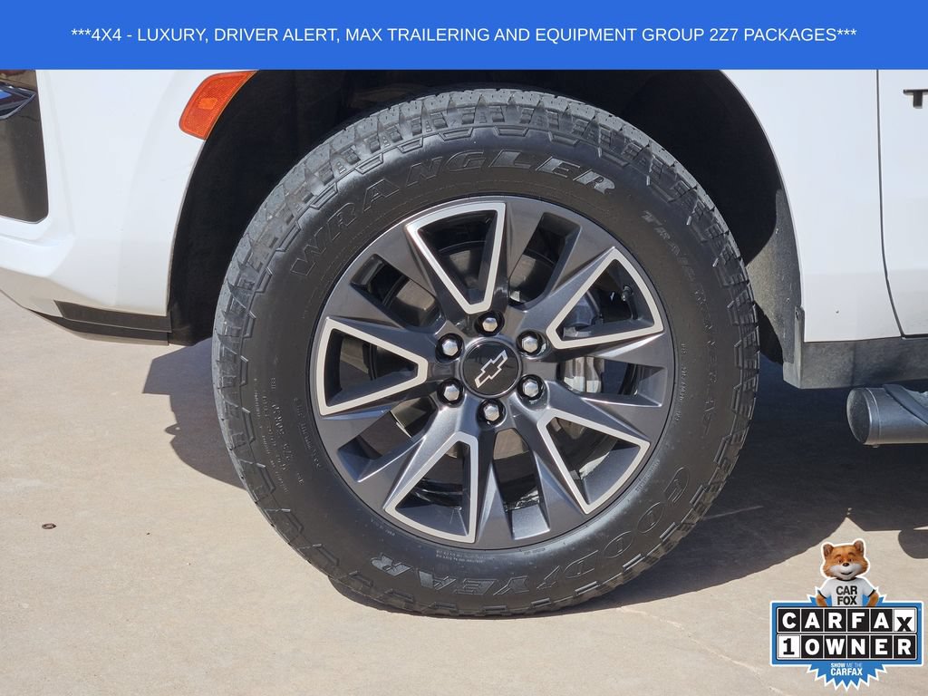 Used 2022 Chevrolet Tahoe Z71 w/ Luxury Package AWD/4WD image 11