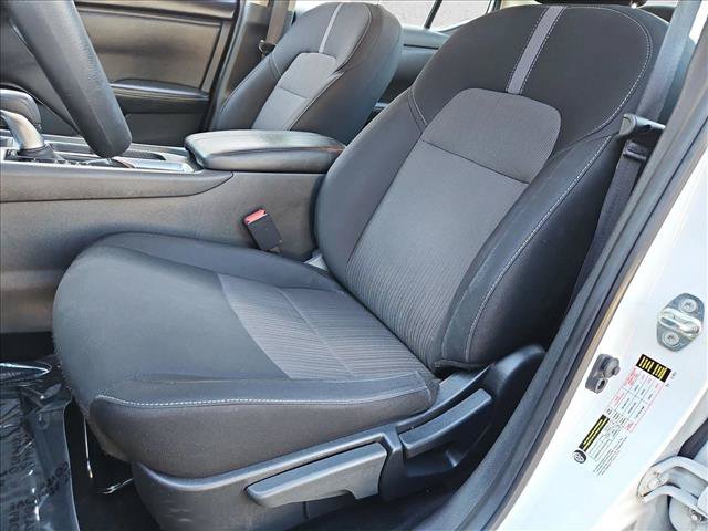 Used 2025 Nissan Sentra SV FWD image 15