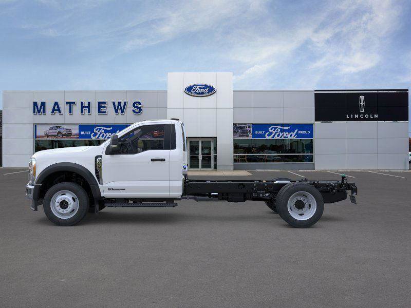 New 2026 Ford F450 XL w/ XL Chrome Package image 3