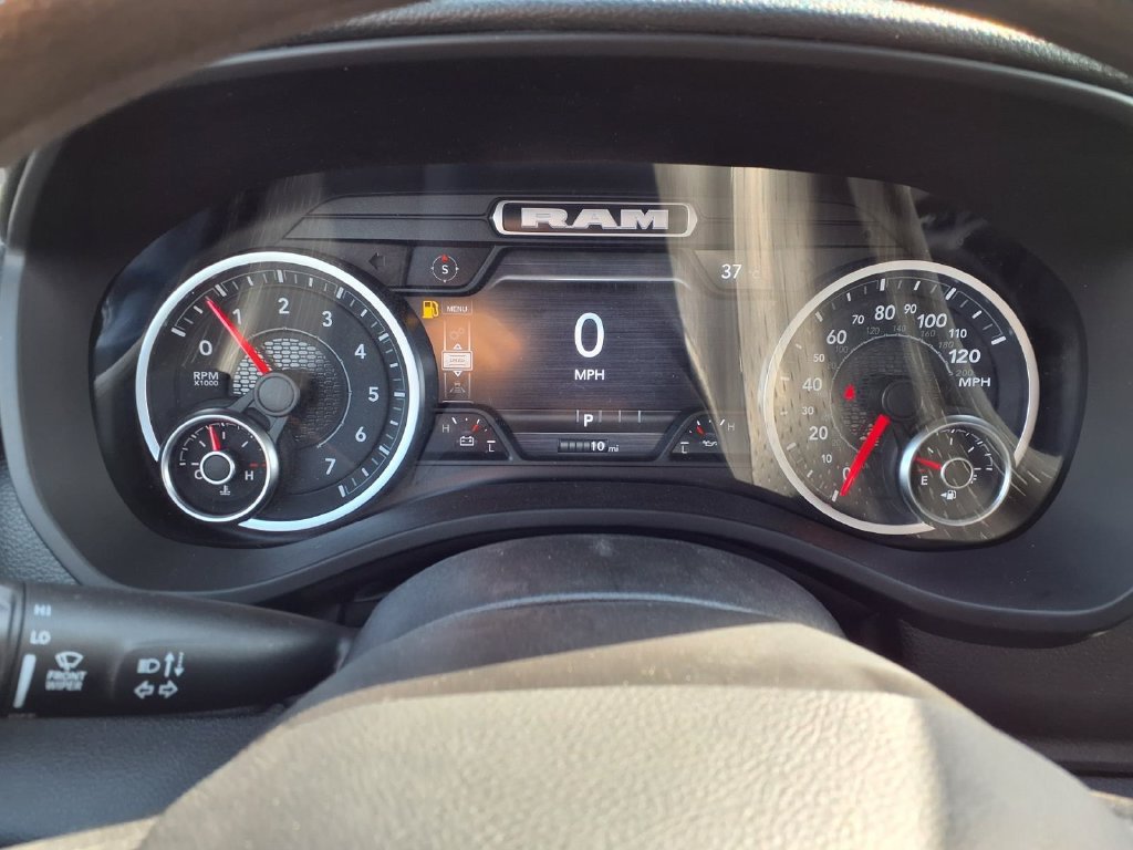 New 2026 RAM 1500 Express AWD/4WD image 15