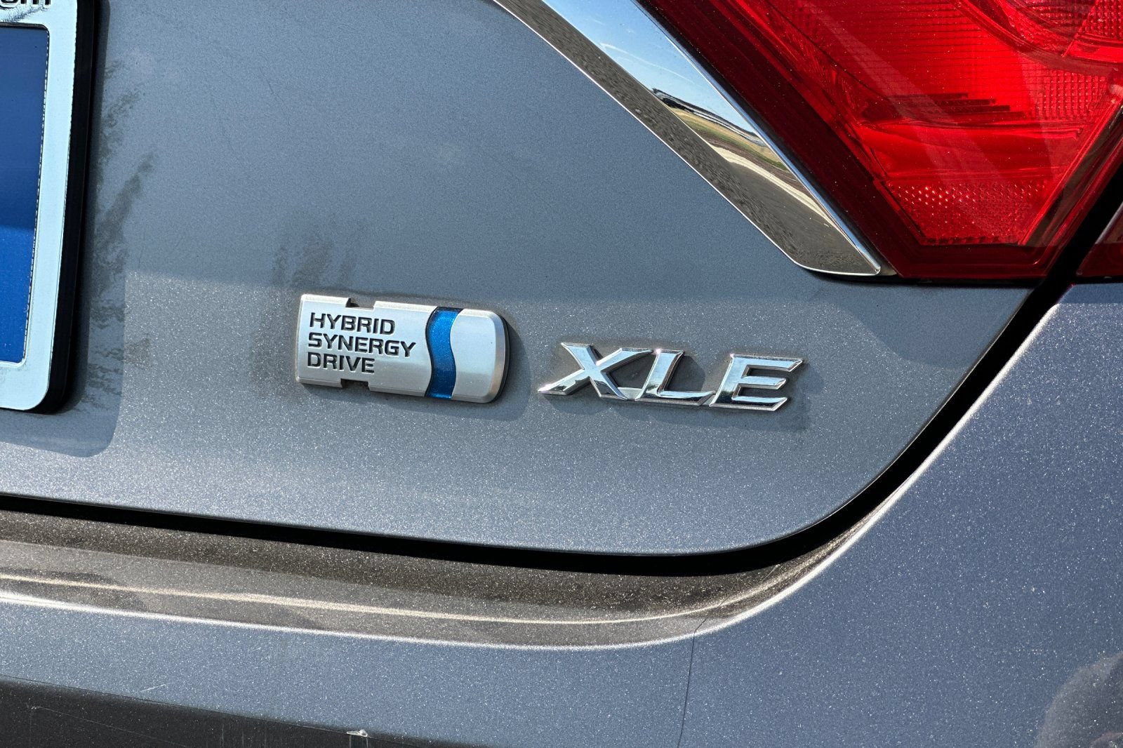 Used 2016 Toyota Camry XLE w/ Moonroof Package FWD image 32