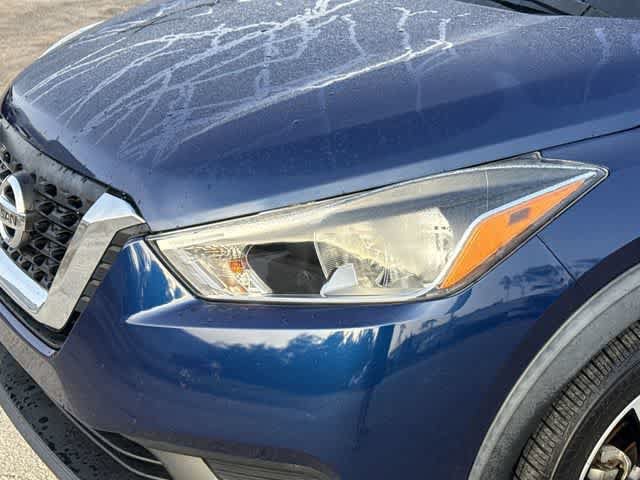 Used 2019 Nissan Kicks SV FWD image 10