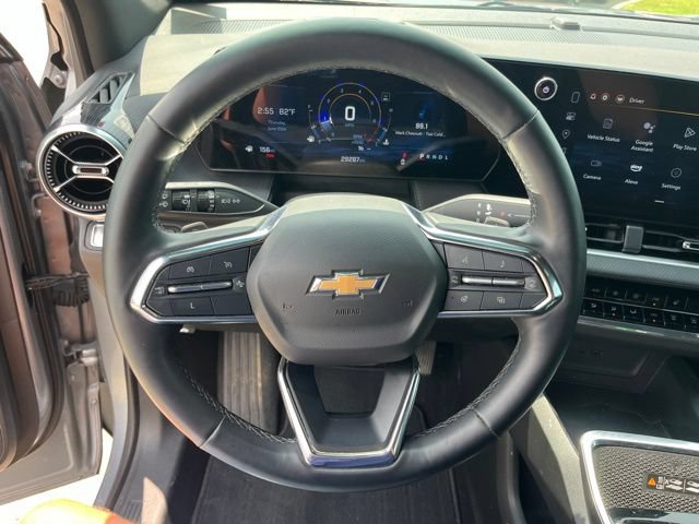 Used 2025 Chevrolet Equinox LT w/ Convenience Package II FWD image 16