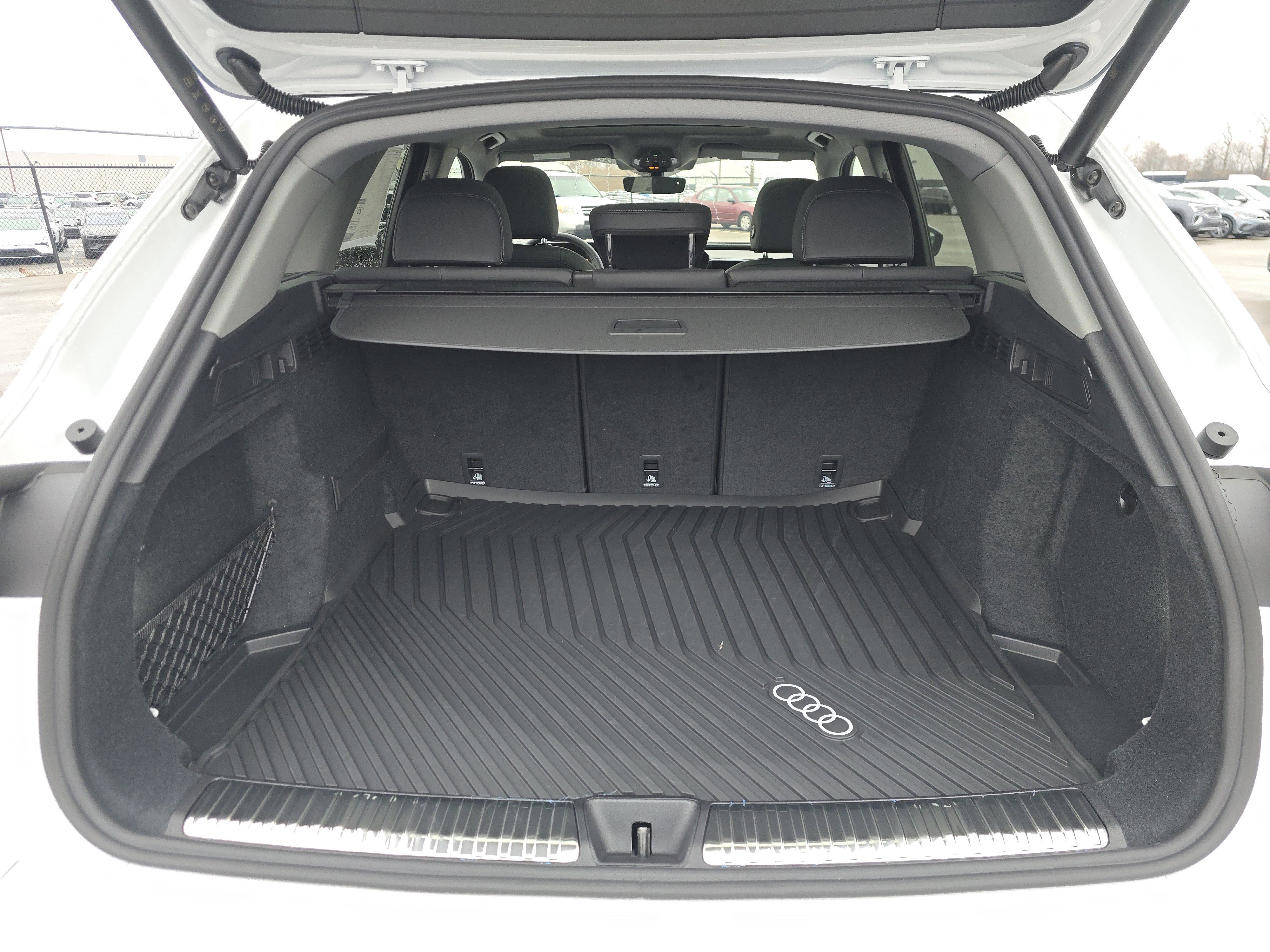 New 2025 Audi Q5 Premium image 16