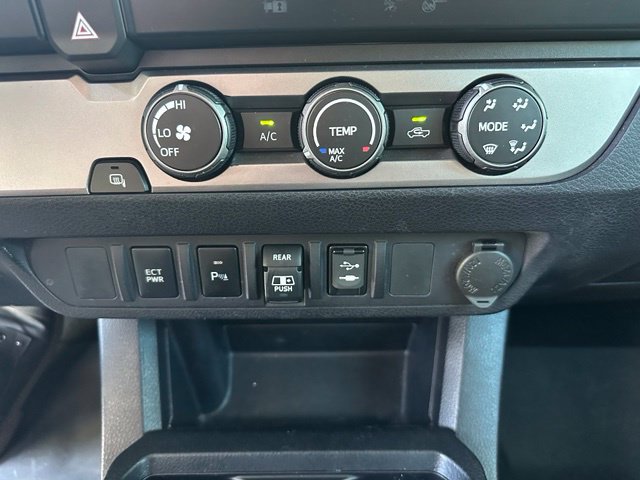 Used 2019 Toyota Tacoma SR5 RWD image 19