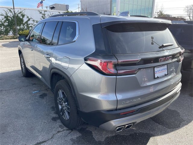 Used 2025 GMC Acadia Elevation image 9