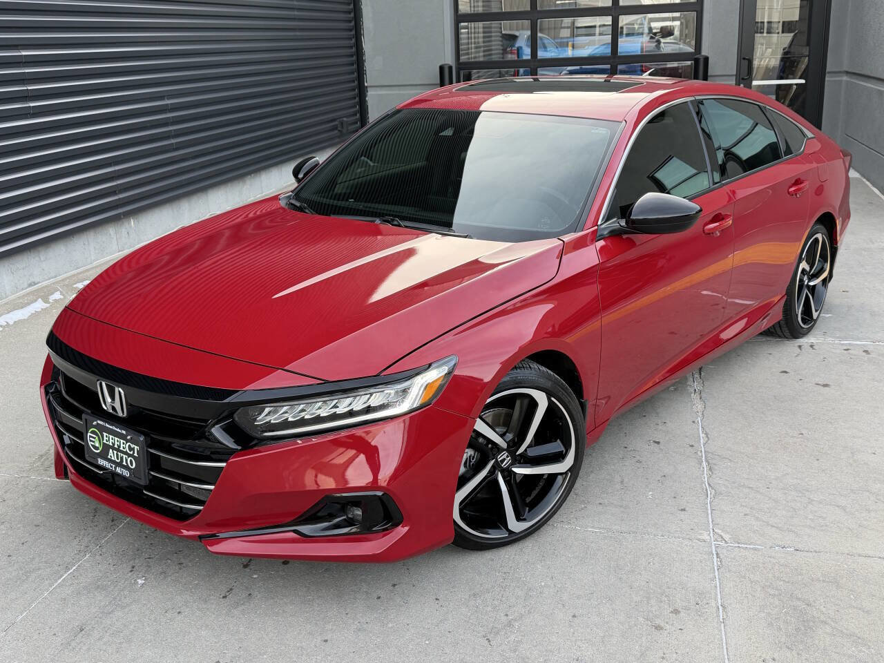 Used 2021 Honda Accord Sport image 2
