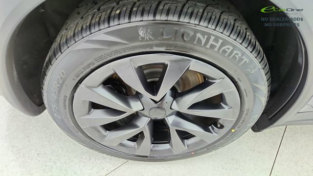 Used 2023 Tesla Model X image 61