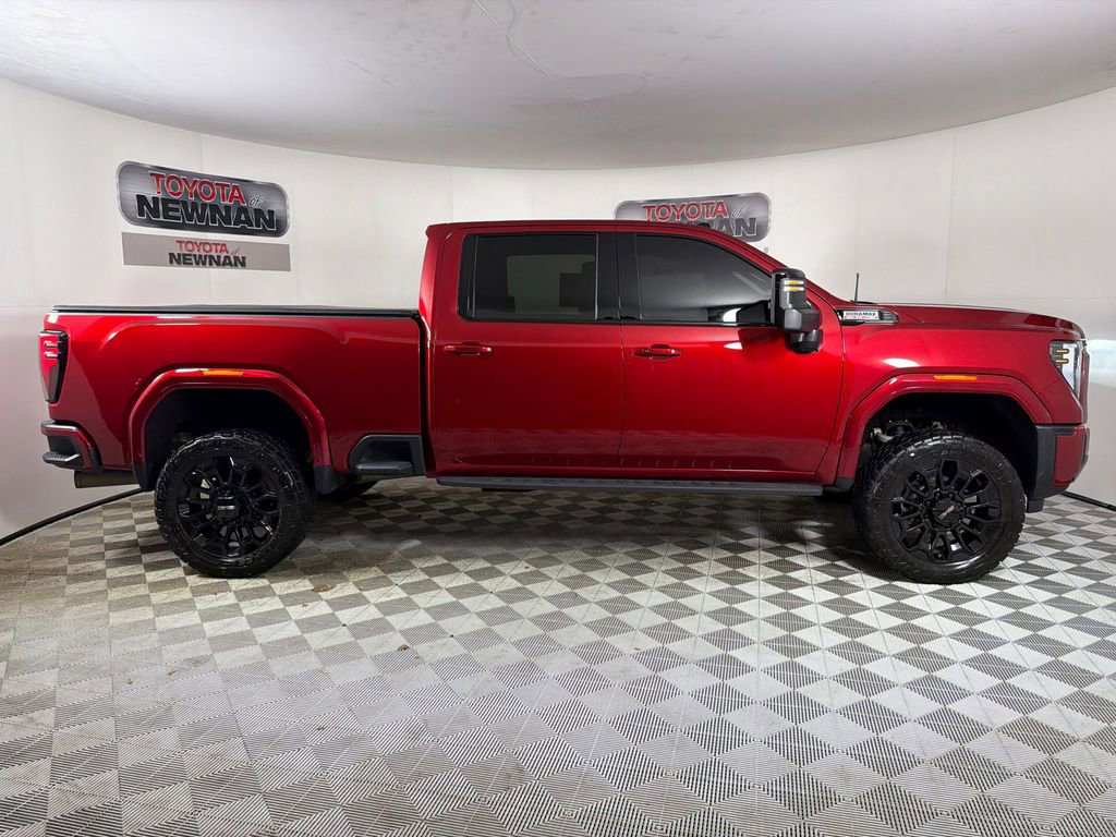 Used 2025 GMC Sierra 2500 AT4 w/ AT4 Premium Plus Package image 4