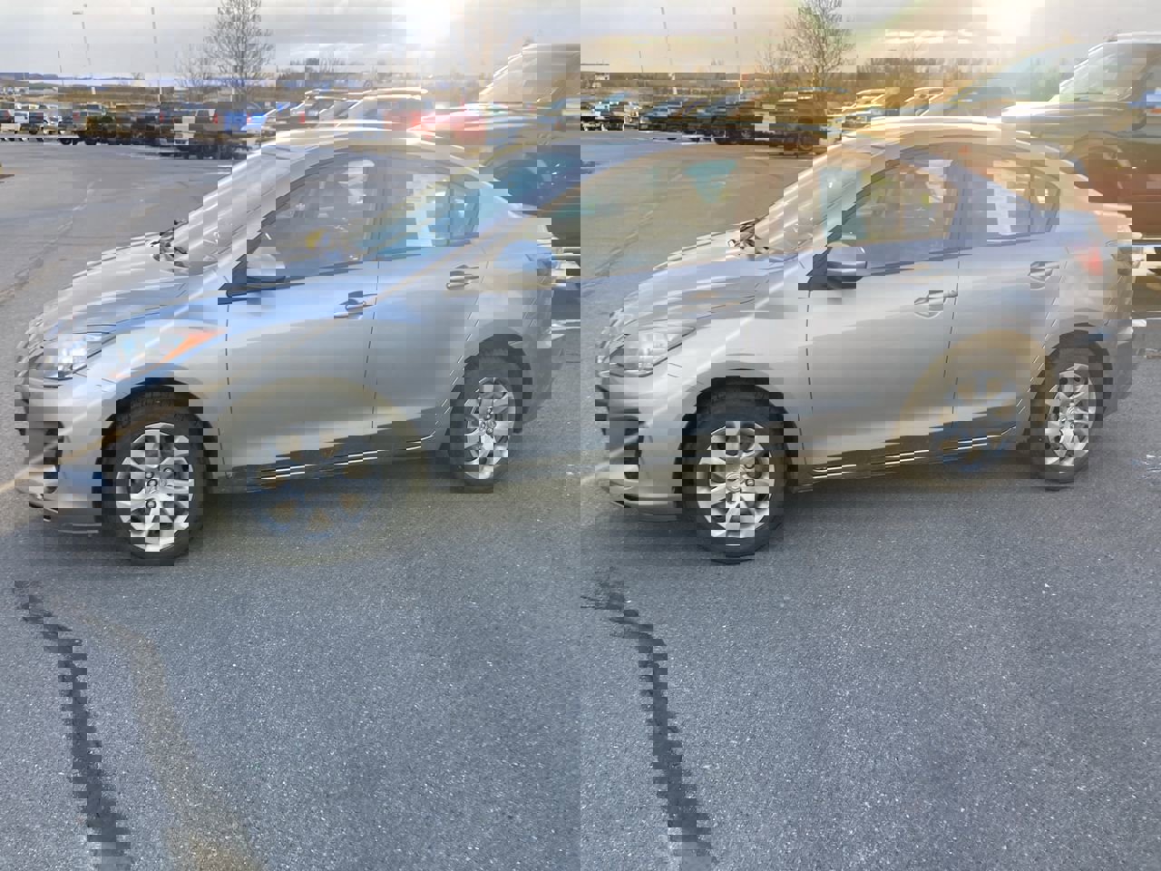 Used 2013 MAZDA MAZDA3 i Sport image 4