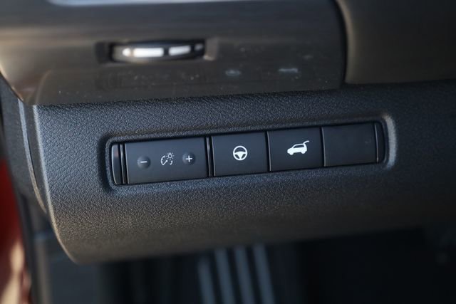 New 2026 Nissan Pathfinder SL w/ SL Premium Package image 9