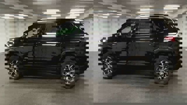 New 2026 GMC Acadia AT4 w/ LPO, Floor Liner Package image 6