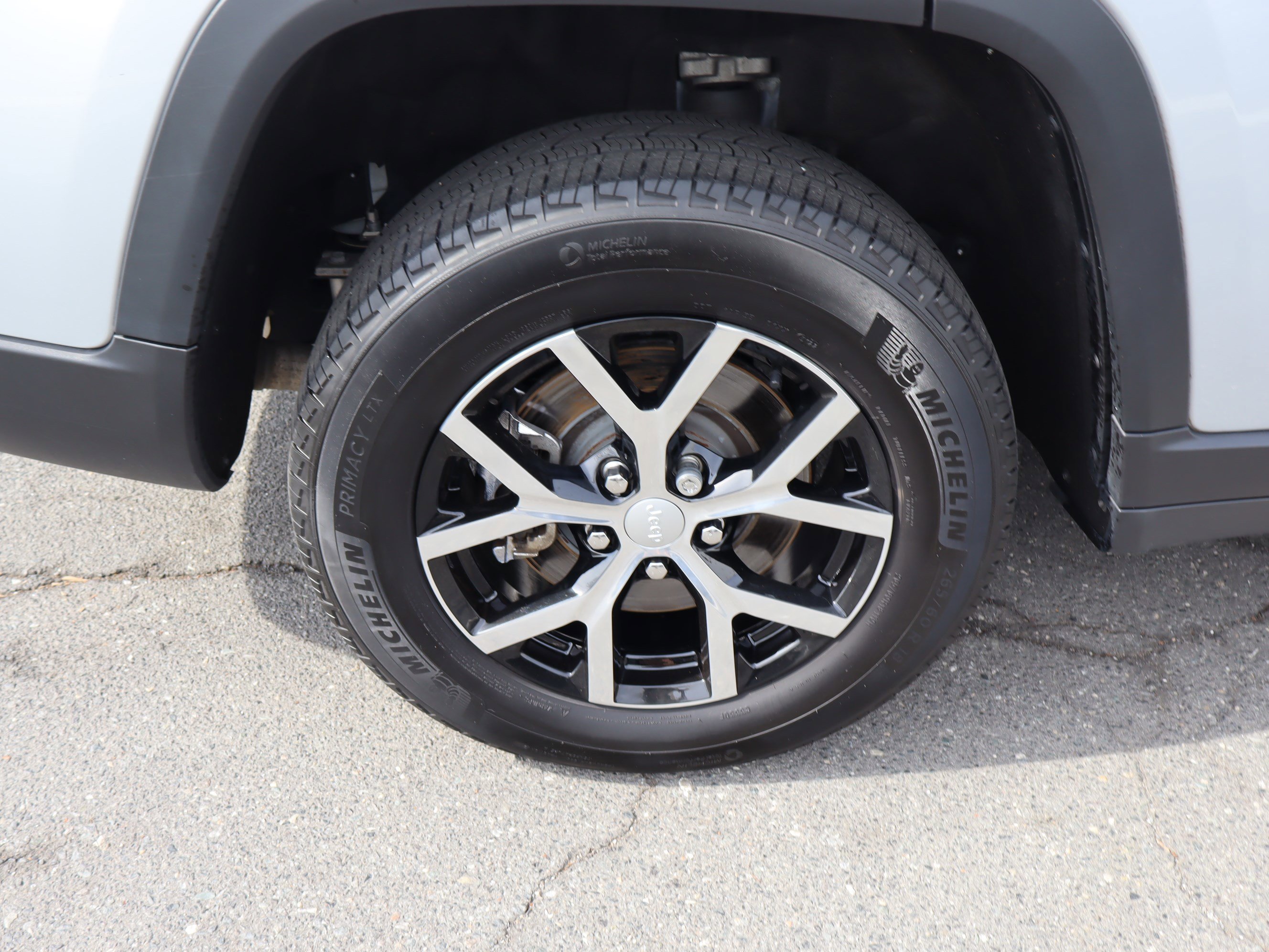 Used 2023 Jeep Grand Cherokee L Limited image 41