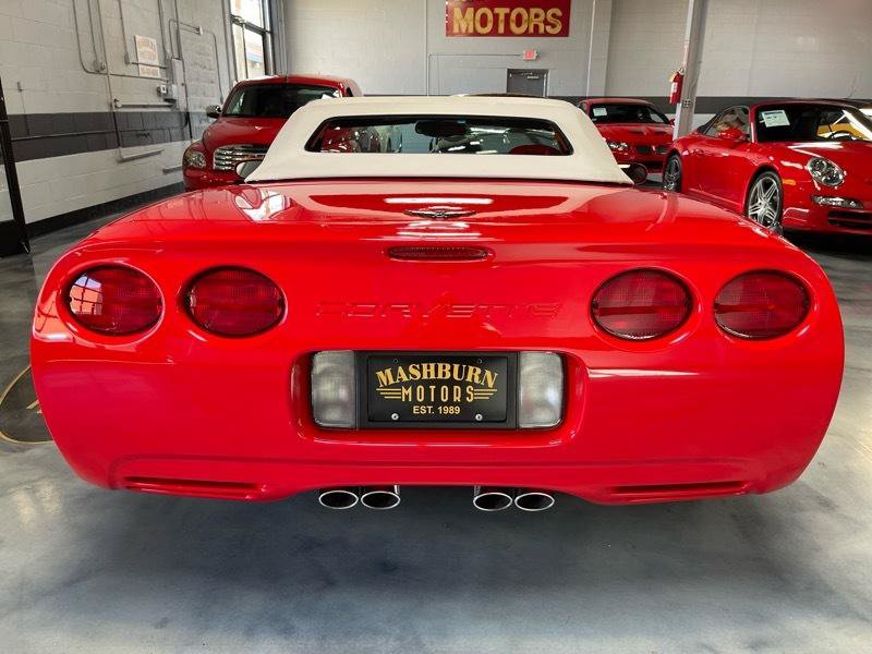 Used 2001 Chevrolet Corvette Convertible RWD image 13