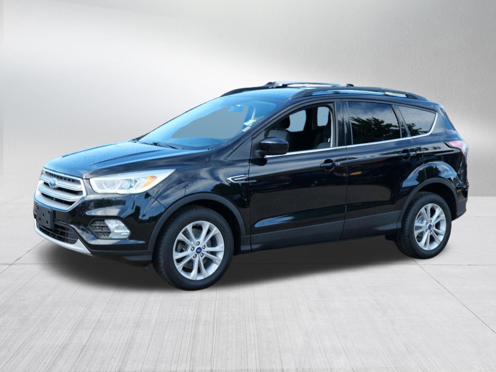 Certified 2017 Ford Escape SE w/ Equipment Group 201A AWD/4WD image 3