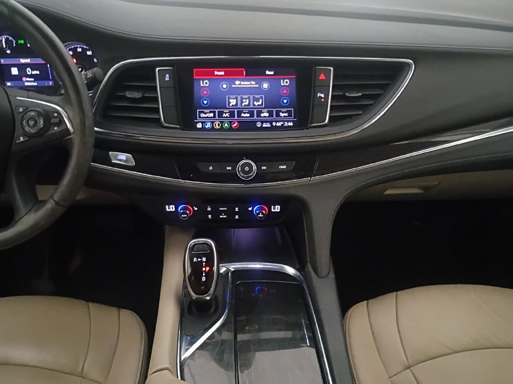 Used 2020 Buick Enclave Essence w/ LPO, Luxury Package FWD image 11