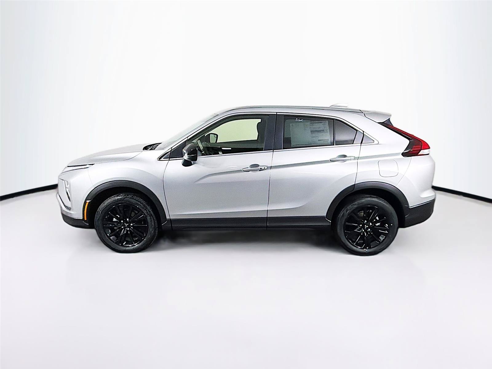 New 2026 Mitsubishi Eclipse Cross LE AWD/4WD image 4