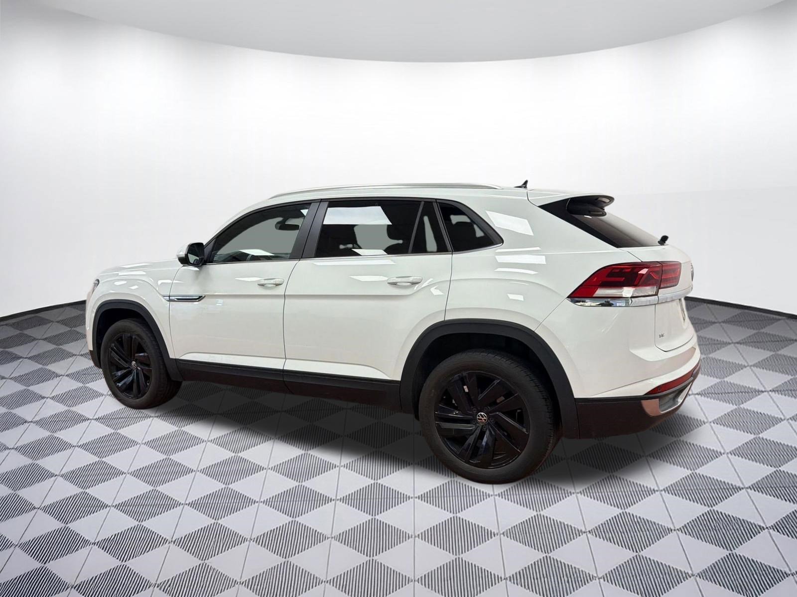 Used 2023 Volkswagen Atlas Cross Sport SE w/ Black Wheel Package image 3