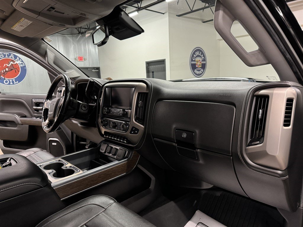 Used 2018 GMC Sierra 3500 Denali w/ Duramax Plus Package AWD/4WD image 38