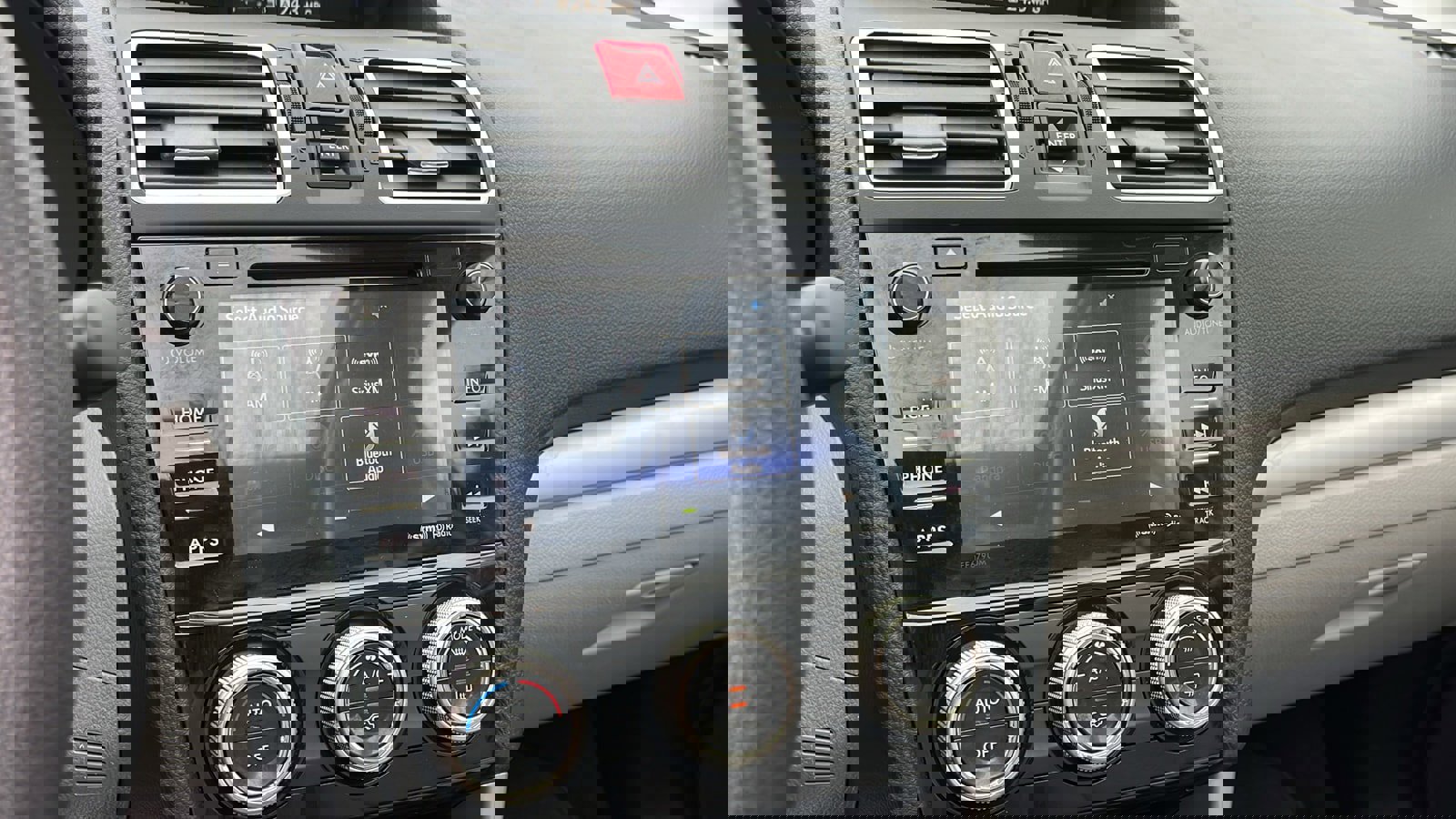 Used 2018 Subaru Forester 2.5i Premium w/ All-Weather Package image 14