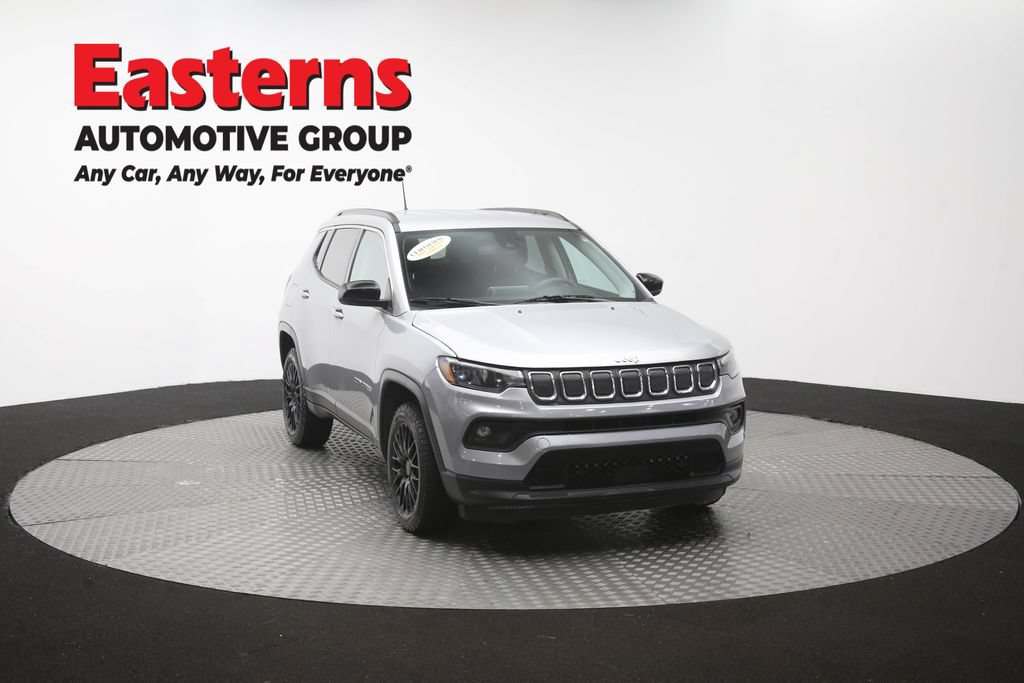 Used 2022 Jeep Compass Latitude AWD/4WD image 49