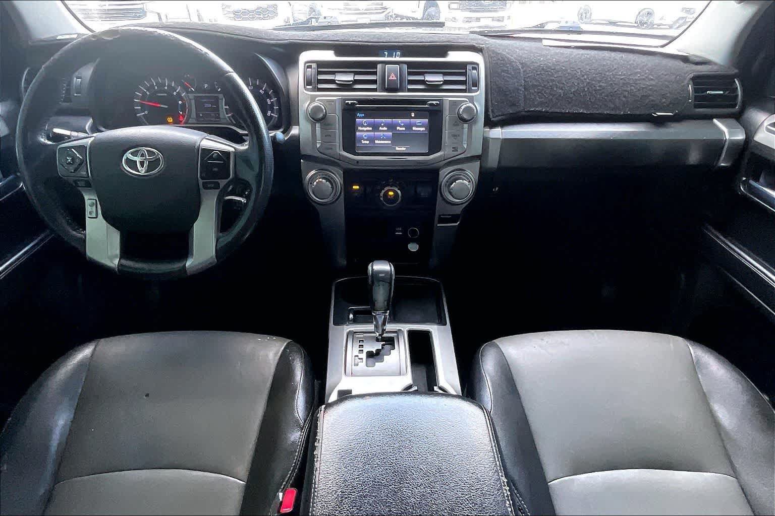 Used 2018 Toyota 4Runner SR5 Premium RWD image 10