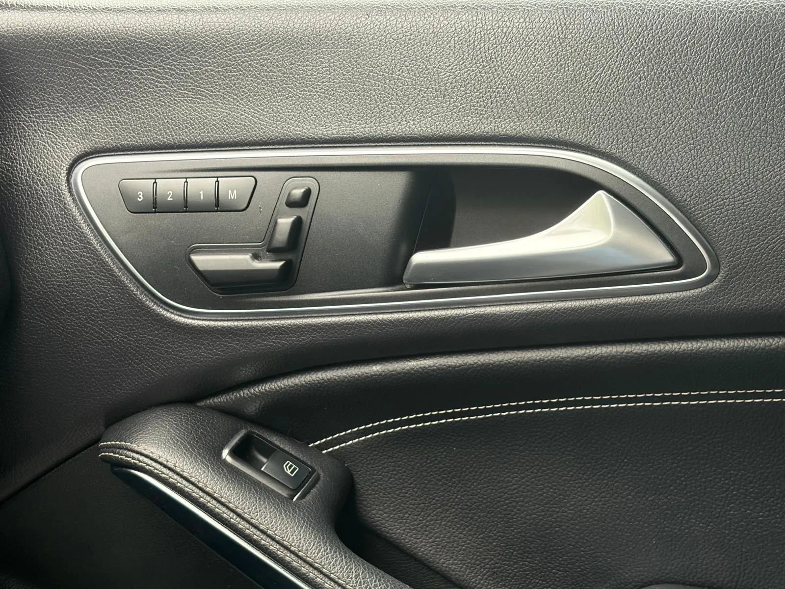 Used 2014 Mercedes-Benz CLA 250 w/ Sport Package image 25