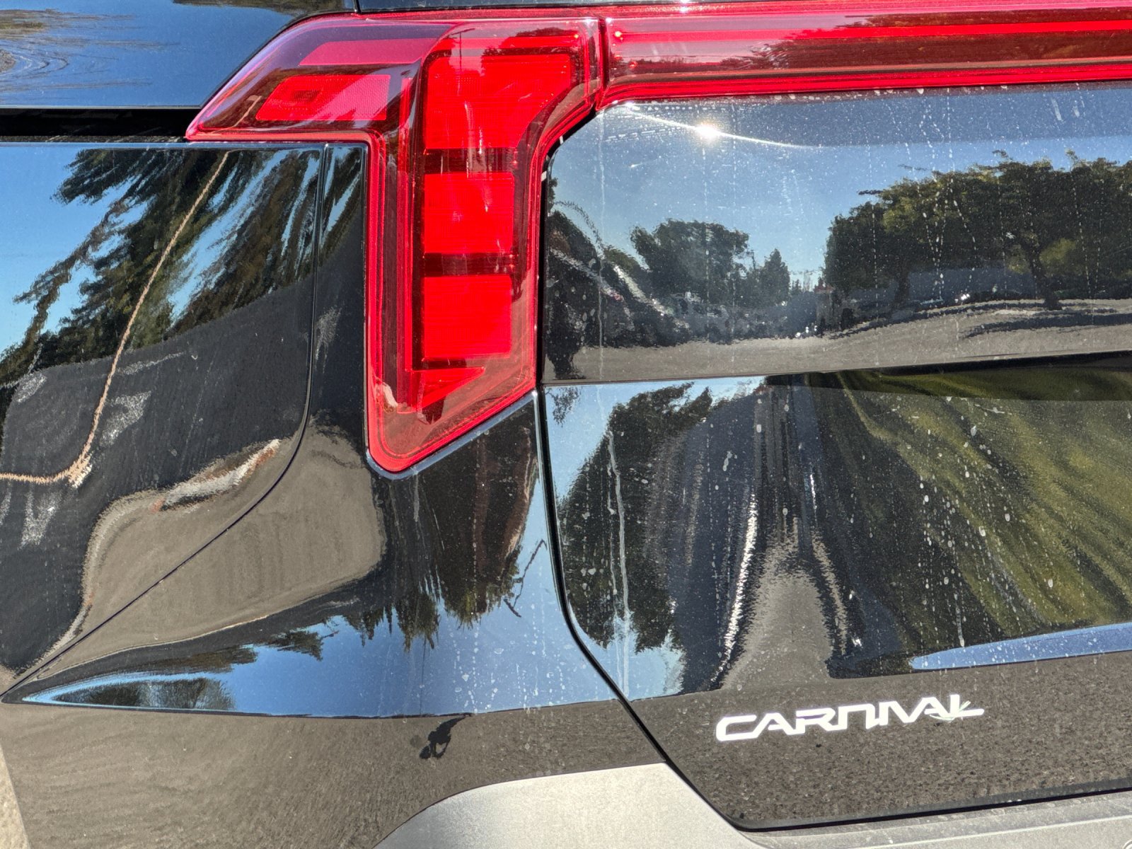 New 2026 Kia Carnival LXS FWD image 26