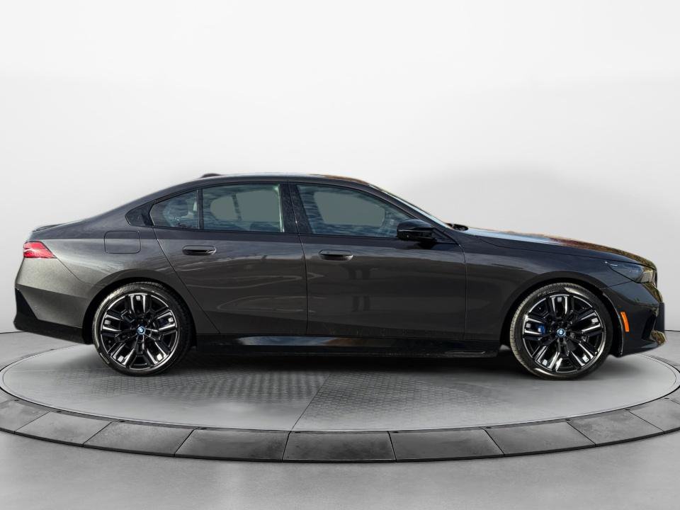 Used 2024 BMW i5 M60 w/ Premium Package AWD/4WD image 8