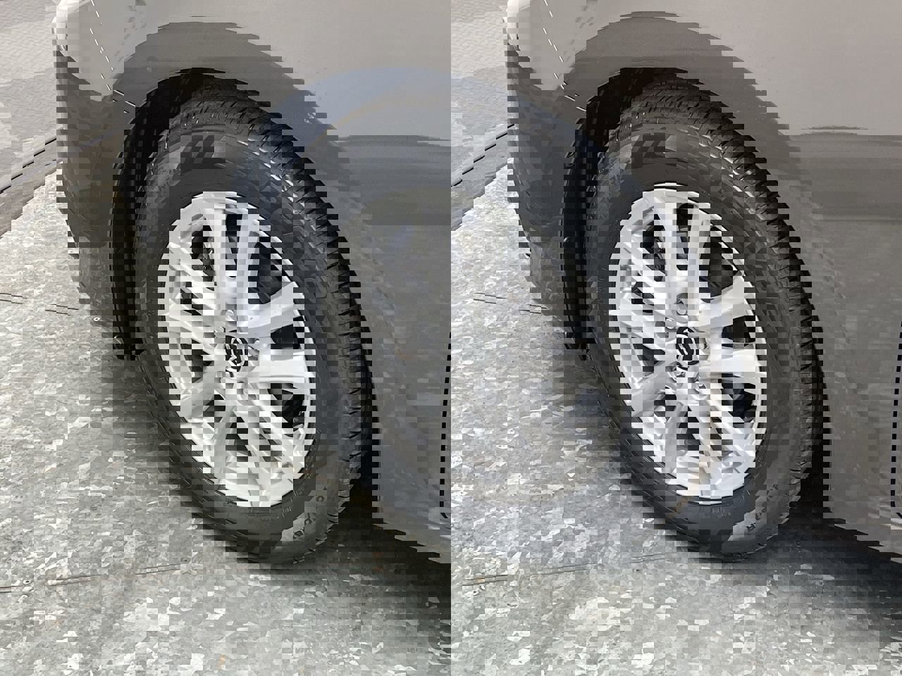 Used 2016 MAZDA MAZDA3 i Grand Touring image 28