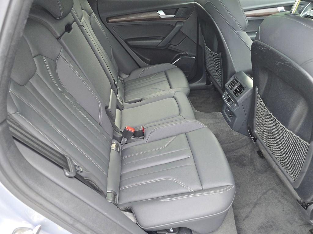 Used 2023 Audi Q5 2.0T Premium w/ Convenience Package AWD/4WD image 20
