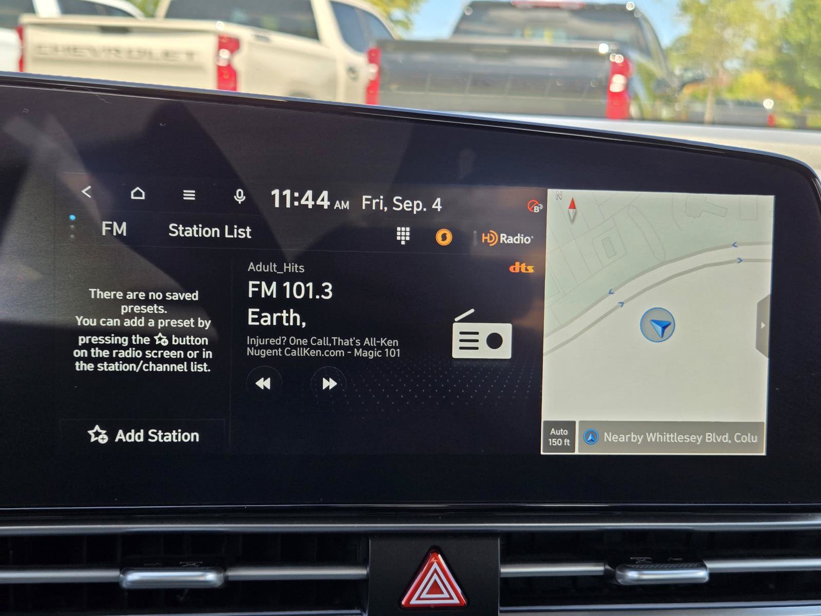 Used 2025 Hyundai Elantra SEL FWD image 28