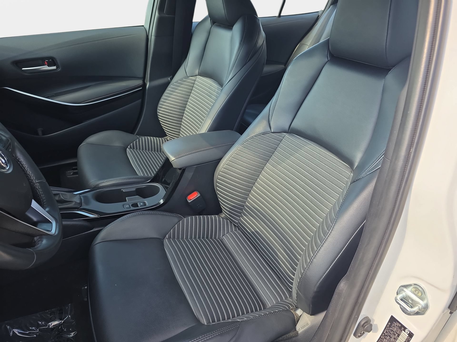 Used 2024 Toyota Corolla XSE FWD image 14