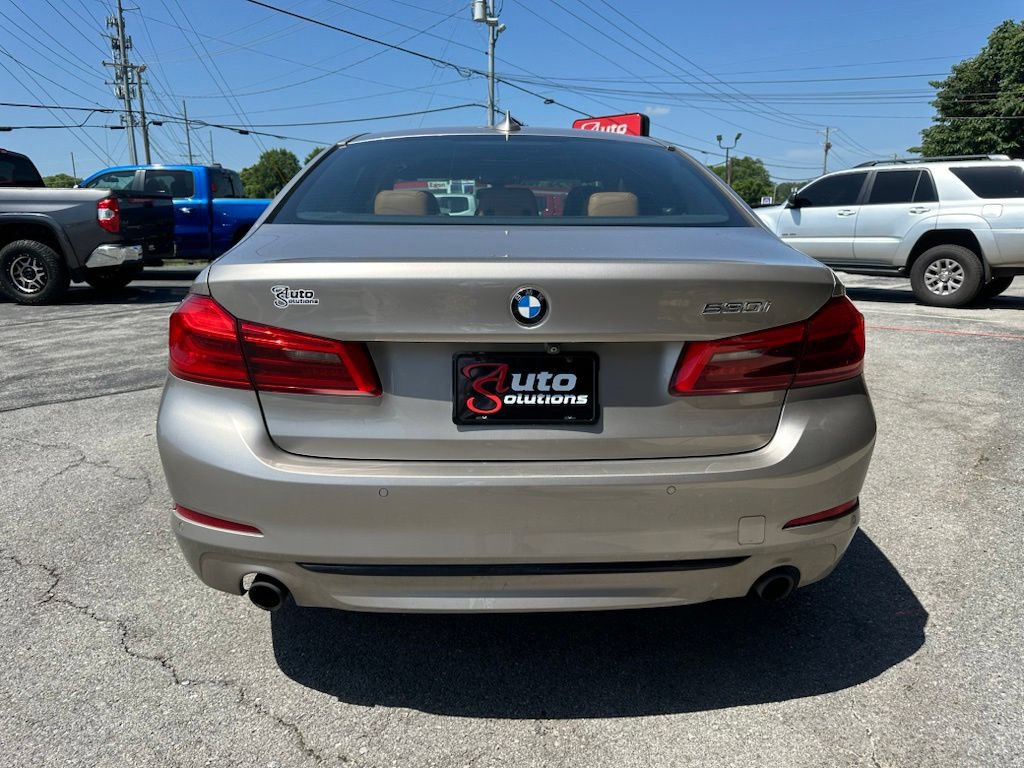 Used 2017 BMW 530i RWD image 5