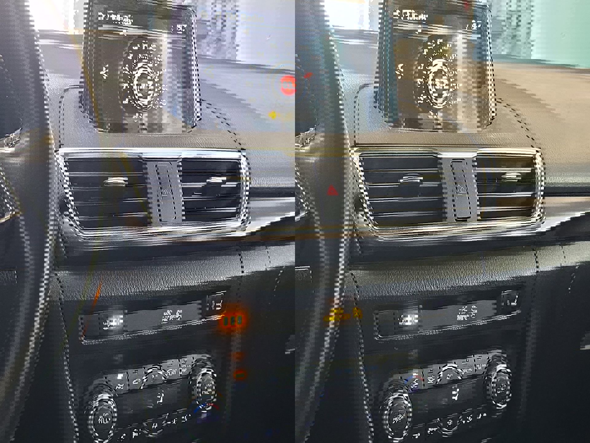 Used 2018 MAZDA MAZDA3 Grand Touring image 16