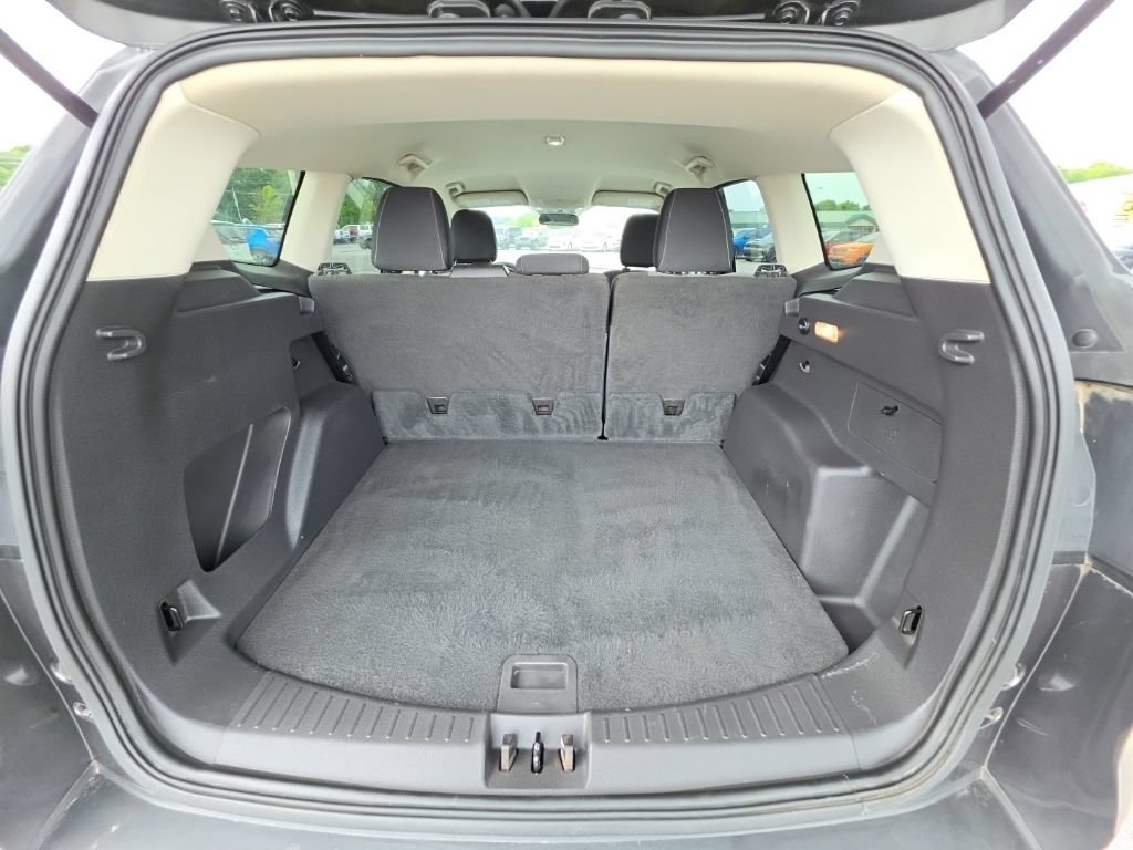 Used 2018 Ford Escape SE FWD image 34